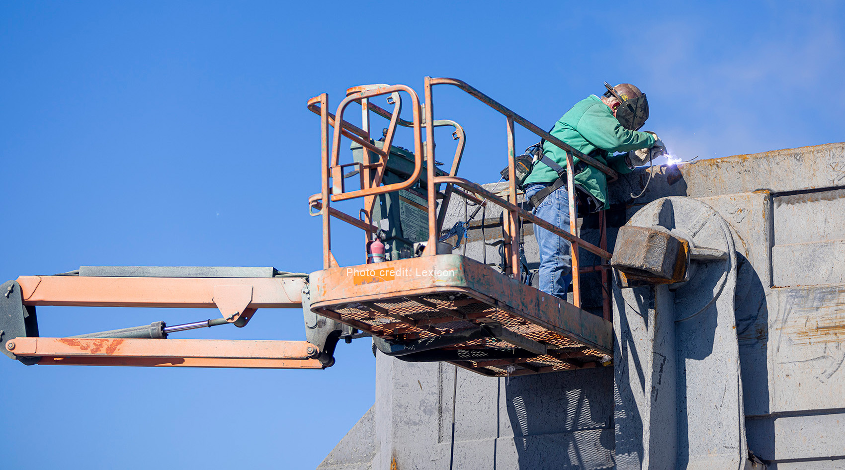 Photo of welder courtesy of Lexicon