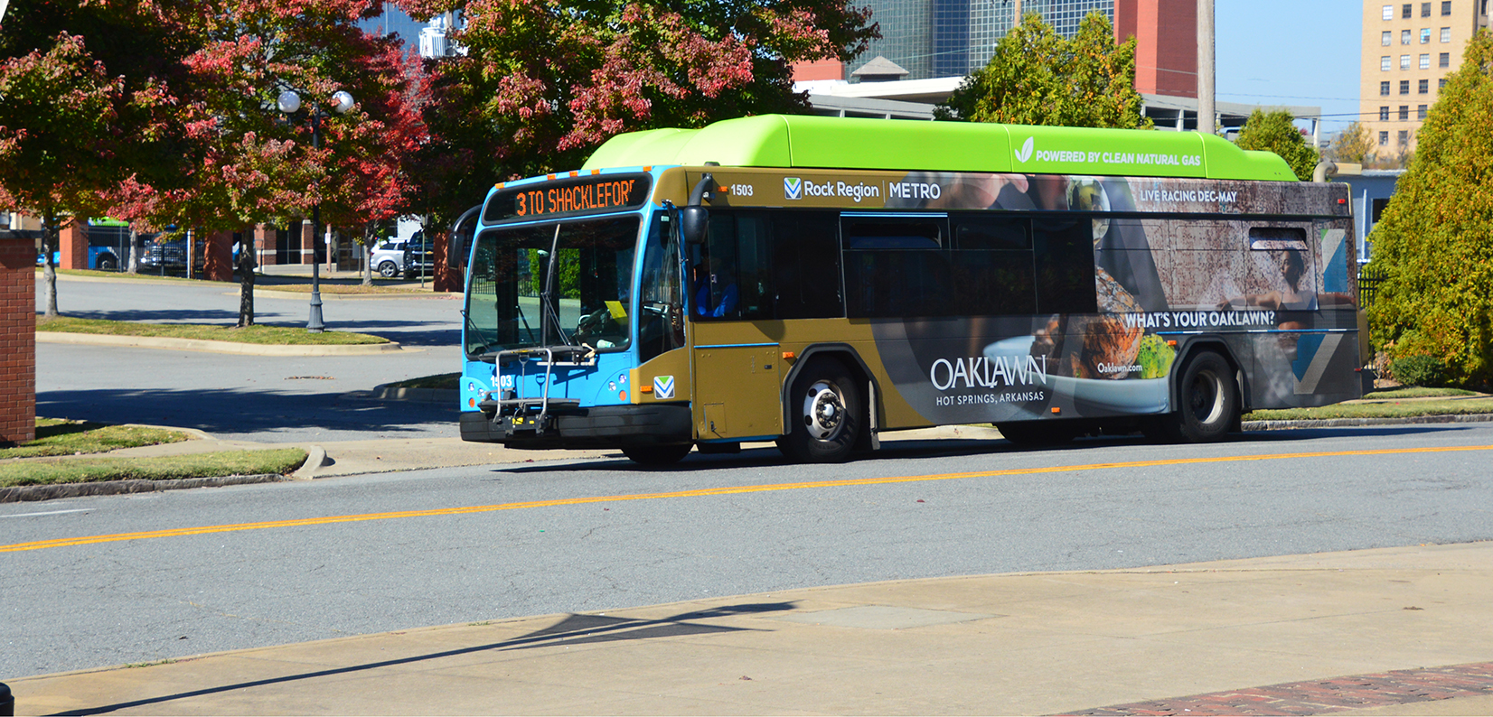 photo of Rock Region bus in downtown Little Rock